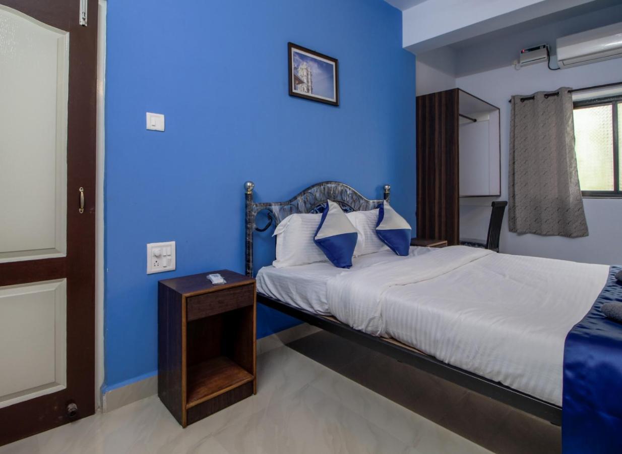Monteiro Towers Hotel Candolim Kültér fotó