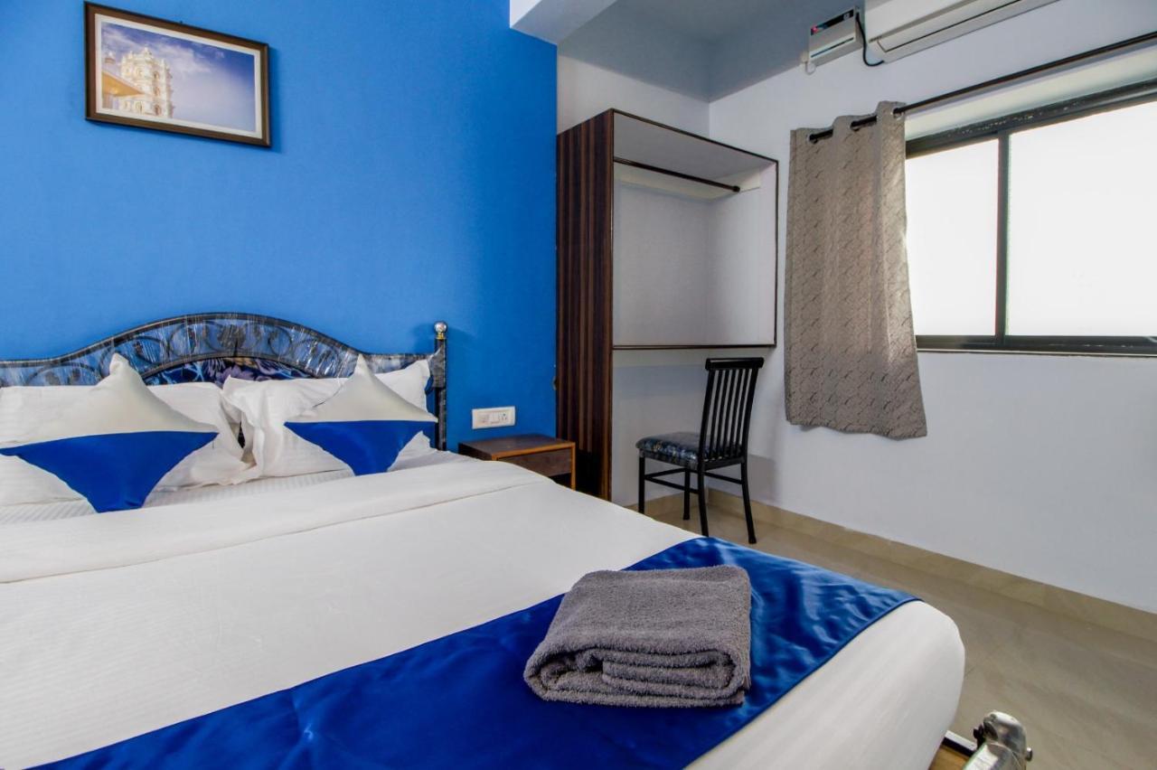 Monteiro Towers Hotel Candolim Kültér fotó