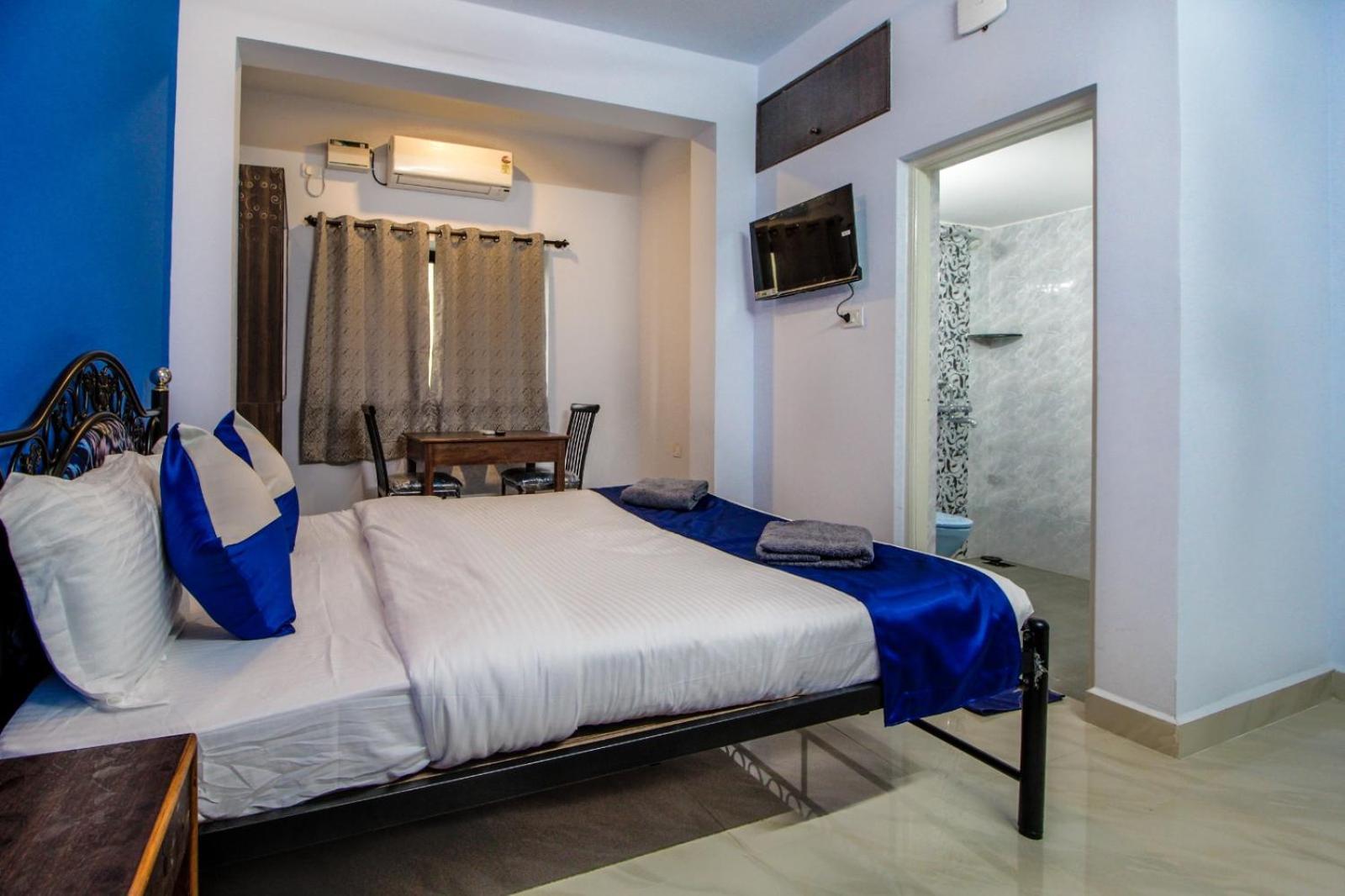 Monteiro Towers Hotel Candolim Kültér fotó